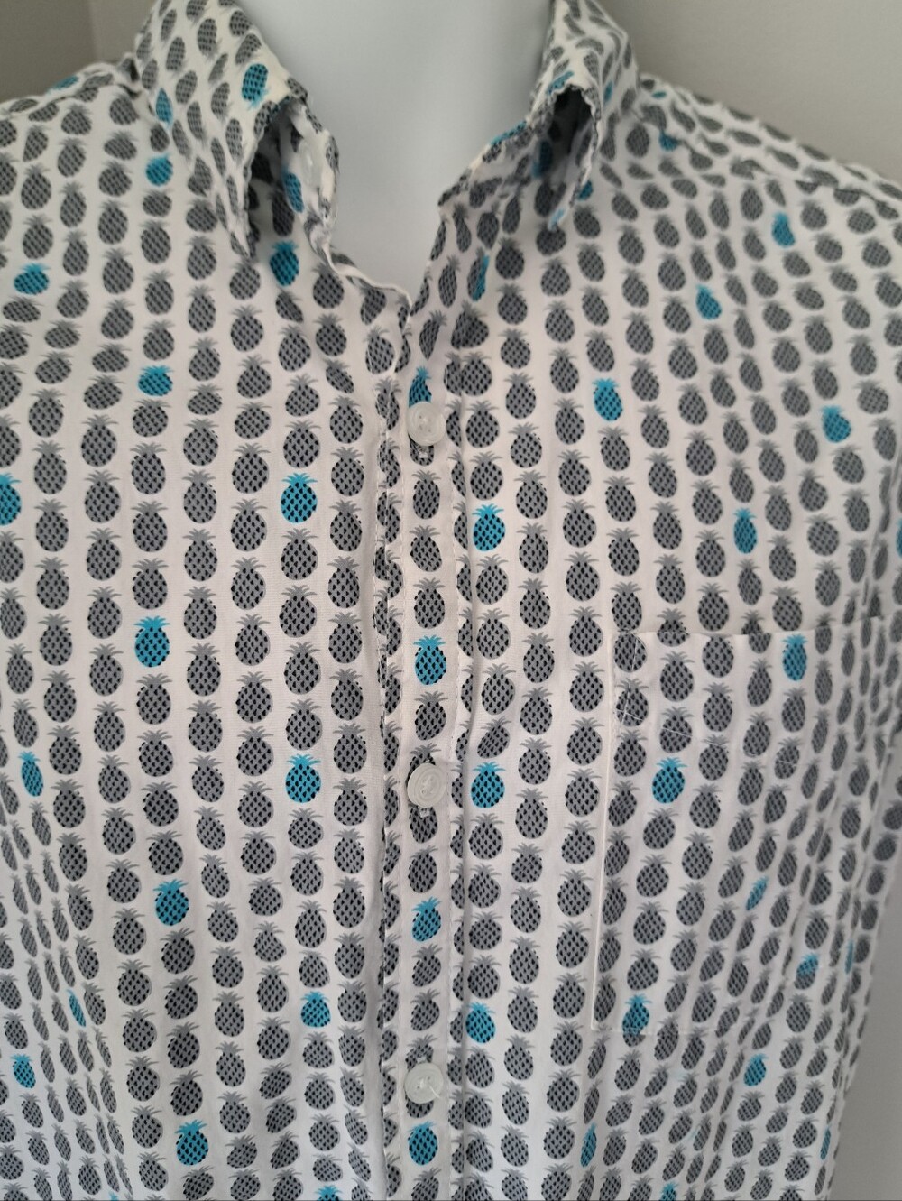Monument Short-Sleeve Button Shirt Grey Teal Pineapple Print Cotton Resort SZ M